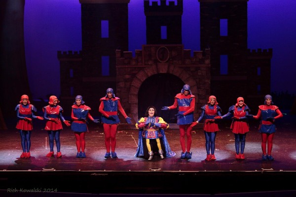  Shrek Set Rental pictures - Stagecraft Theatrical