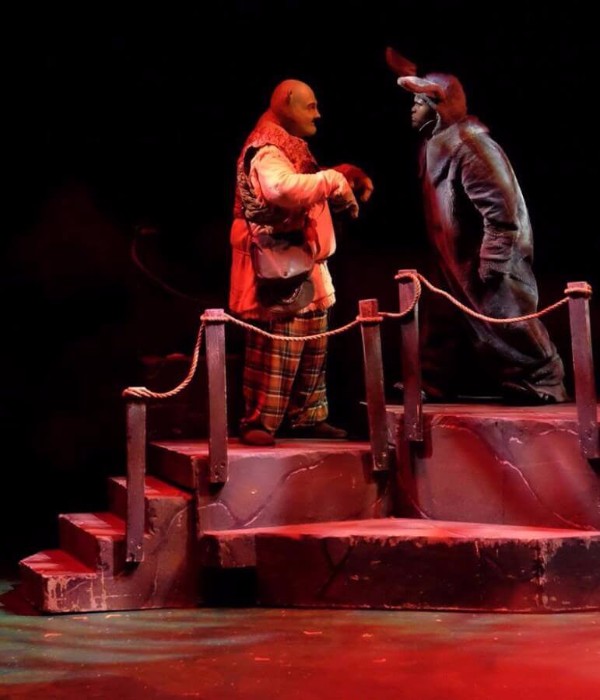  Shrek Set Rental pictures - Stagecraft Theatrical