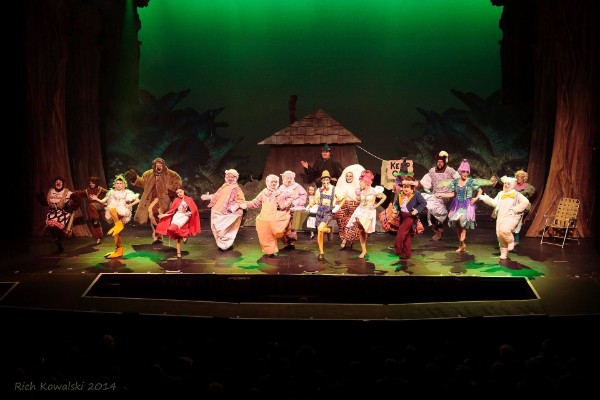  Shrek Set Rental pictures - Stagecraft Theatrical
