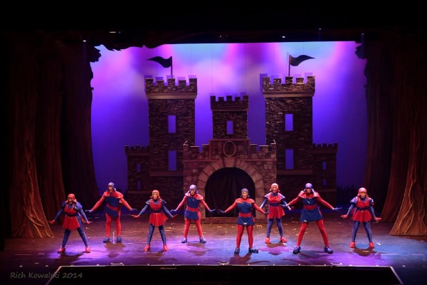  Shrek Set Rental pictures - Stagecraft Theatrical